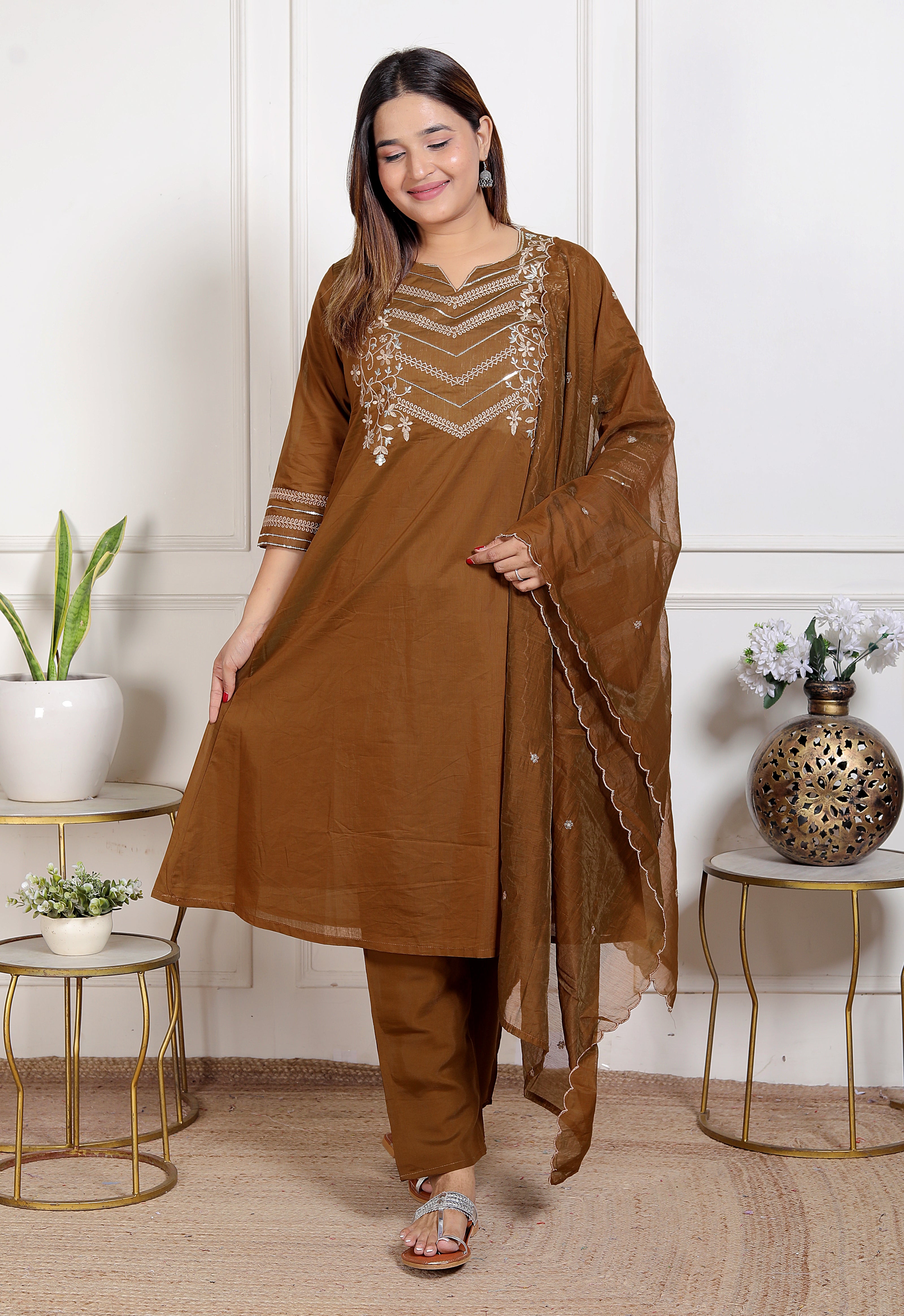 Afroze: Pure Mul Chanderi Suit